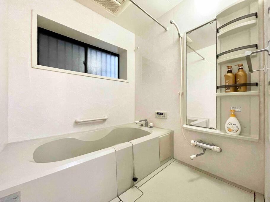 鶴橋駅徒歩2分 トイレ浴室複数あり3階建て一軒家車庫付き Osaka Exterior foto