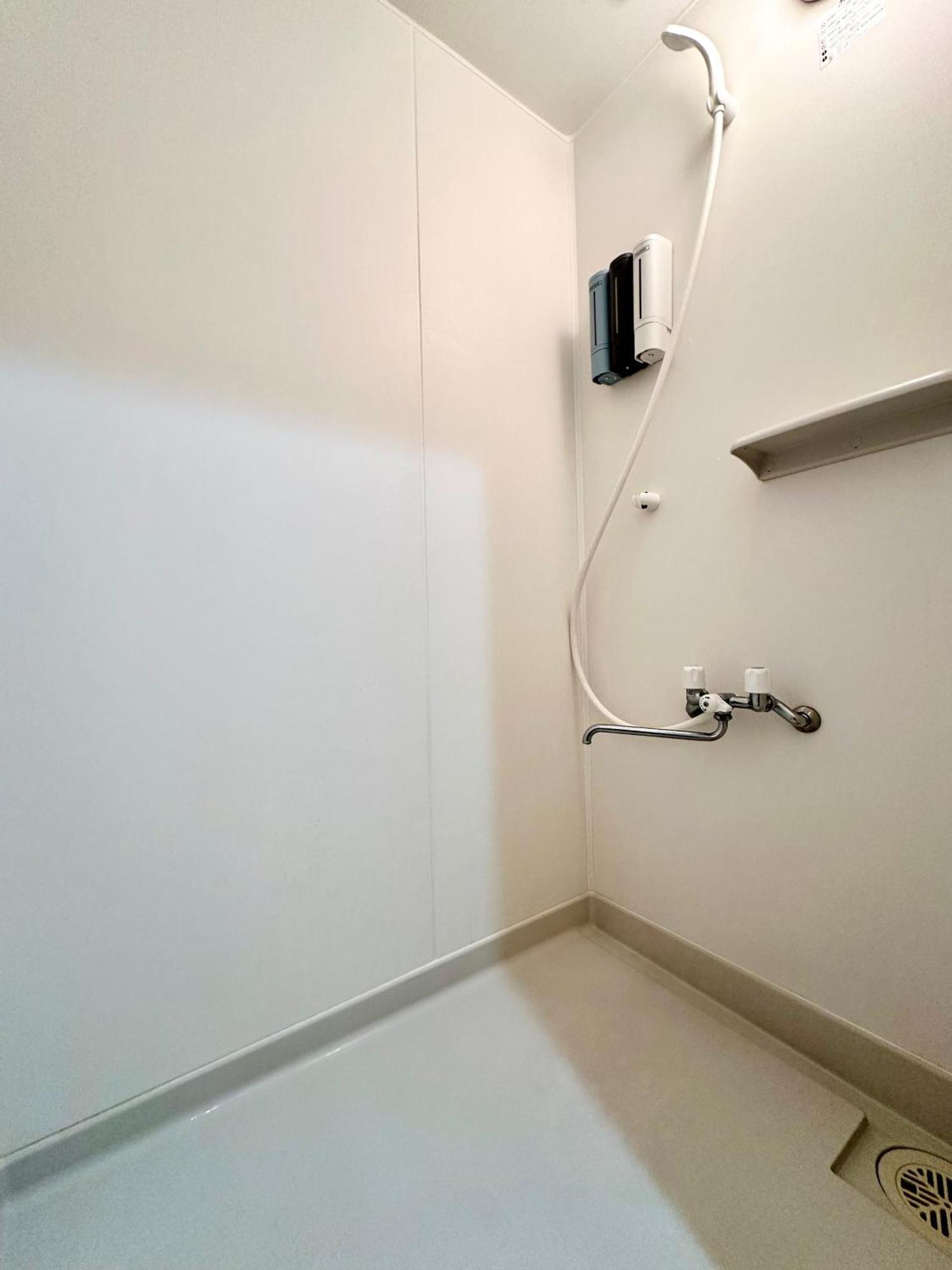 鶴橋駅徒歩2分 トイレ浴室複数あり3階建て一軒家車庫付き Osaka Exterior foto